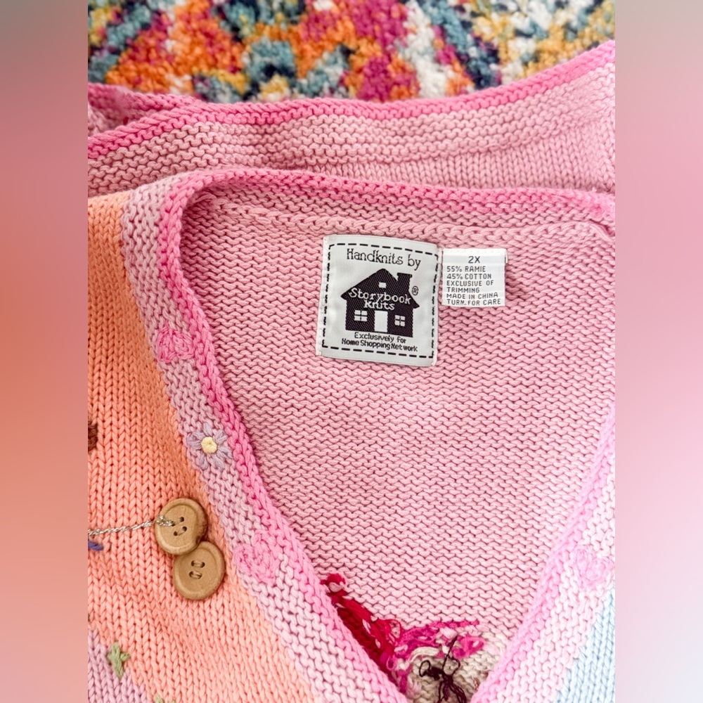 SOLD Vintage Storybook Knits Mom Themed Cardigan - Picture 8 of 8